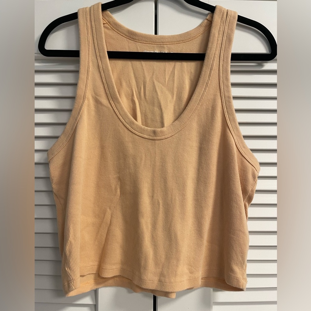Abercrombie Soft A&F Ribbed Cropped Tank. Peachy Color. Size XL.